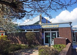 Hallenbad - Groß Zimmern