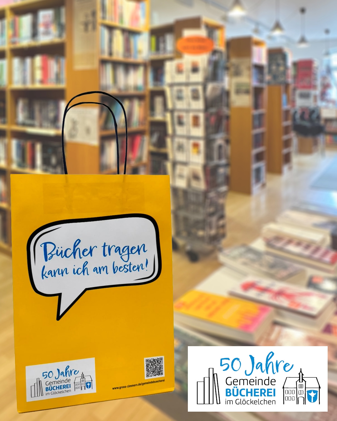 Büchertasche Auf den Foto sieht man die Büchertasche im Vordergrund, dahinter den Raum der Gemeinde-Bücherei