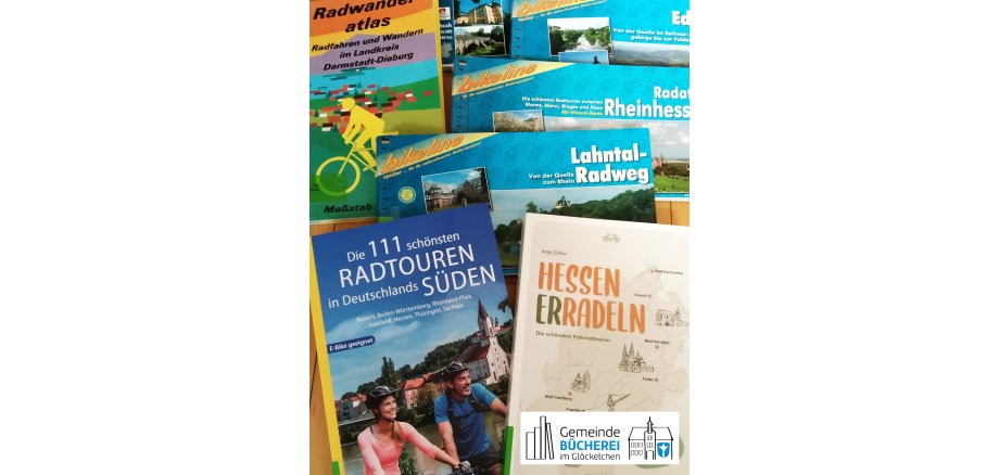 Im Foto zu sehen sind „bikeline“-Radführer, Radwanderatlas Landkreis Darmstadt-Dieburg, „Hessen erradeln“,  „Die 111 schönsten Radtouren in Deutschlands Süden“ 