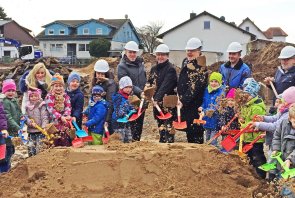 Spatenstich Kindergarten Semder Pfad