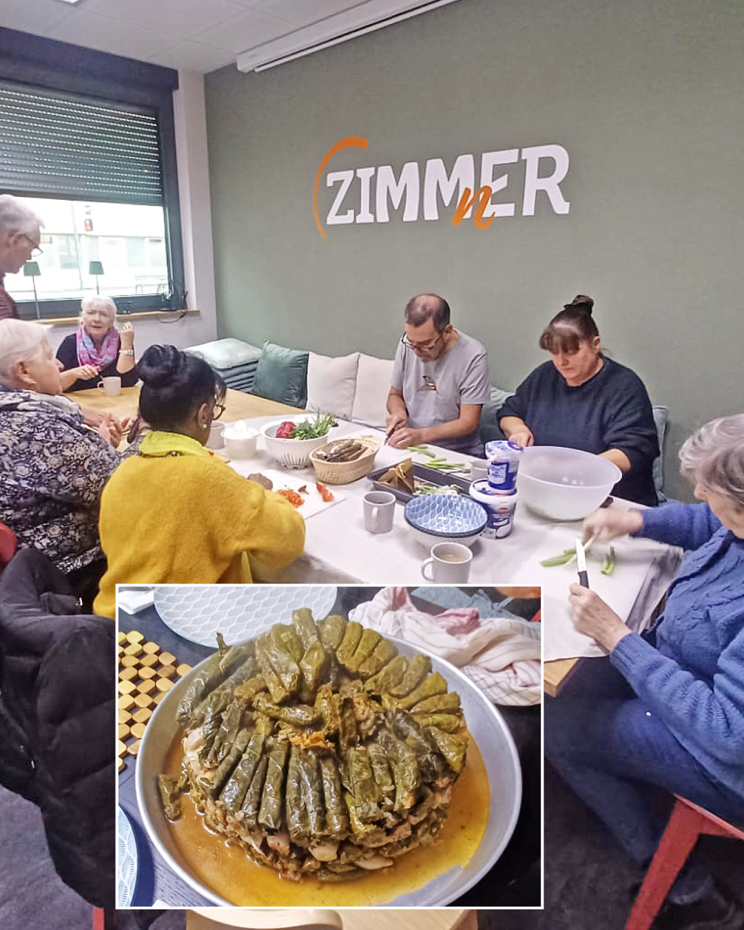 Ein reich gedeckter Frühstückstisch mit daran sitzenden Personen