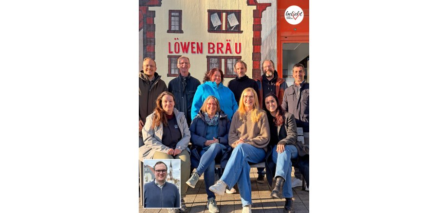 Auf dem Foto sind die neuen Vorstandsmitglieder zu sehen.