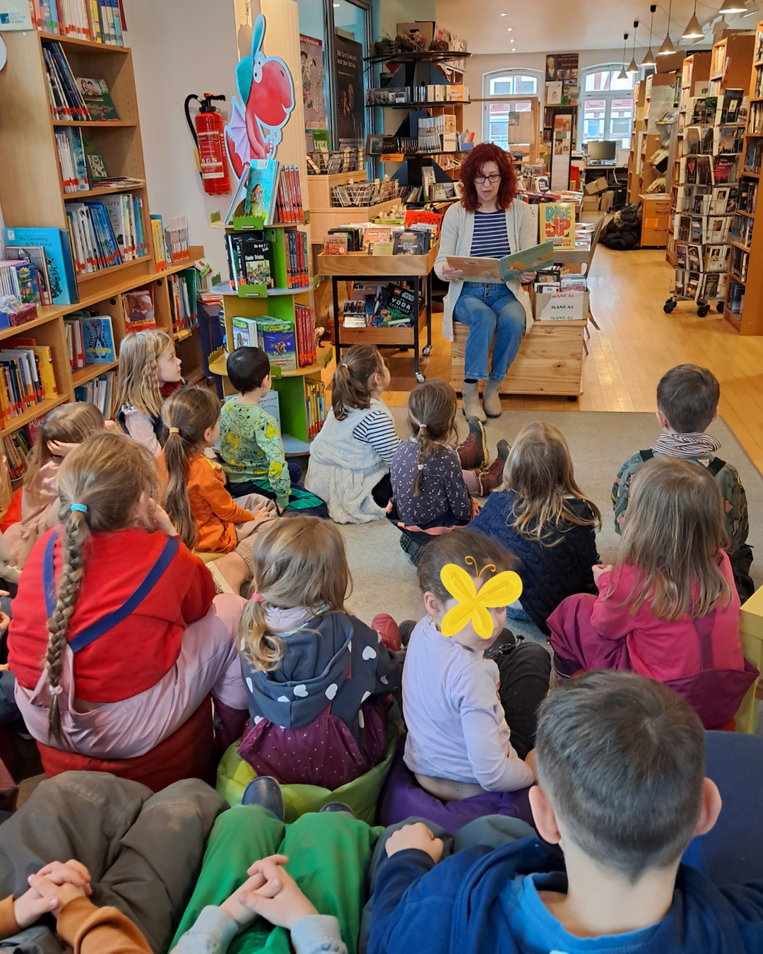 Aktion Feuerwehr der KITA Blumenstraße Aktion Feuerwehr der KITA Blumenstraße